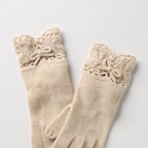 krem renkli işlemeli örgü eldiven modelleri