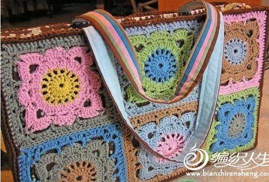 renkli motifler ile örülen çanta örnekleri