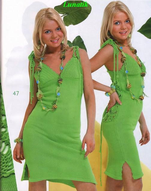 yeşil renkli yandan yırtmaçlı mini elbise modeli